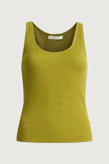 RIBBED SCOOP NECK TANK TOP