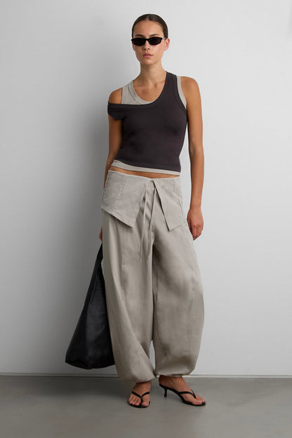 SCOOP NECK TANK TOP
