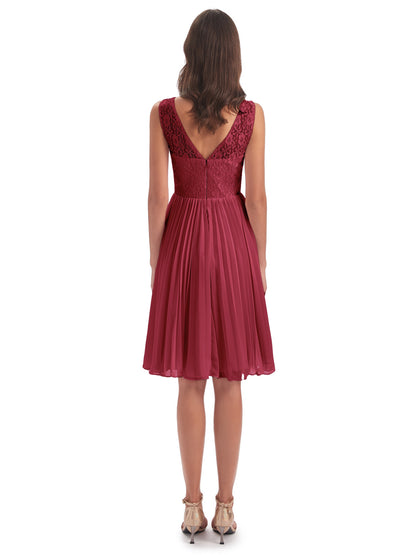 Eleanor Knee Length Scoop Sleeveless Lace Bridesmaid Dresses