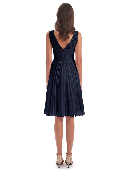Eleanor Knee Length Scoop Sleeveless Lace Bridesmaid Dresses