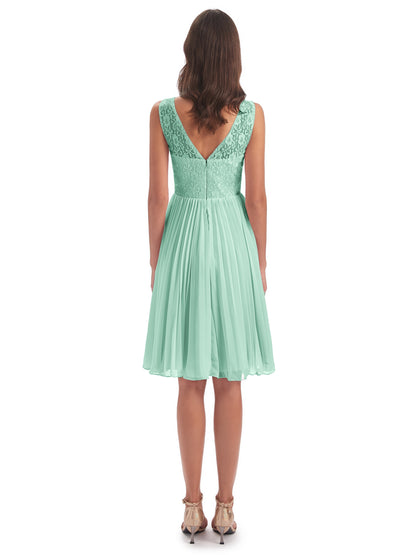 Eleanor Knee Length Scoop Sleeveless Lace Bridesmaid Dresses