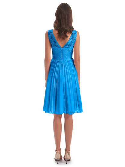 Eleanor Knee Length Scoop Sleeveless Lace Bridesmaid Dresses