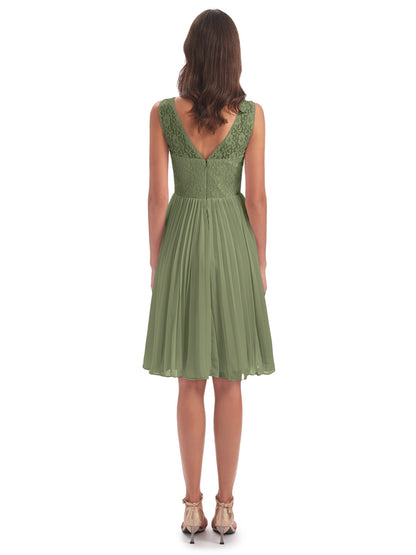 Eleanor Knee Length Scoop Sleeveless Lace Bridesmaid Dresses