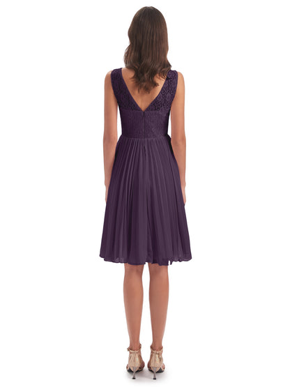 Eleanor Knee Length Scoop Sleeveless Lace Bridesmaid Dresses