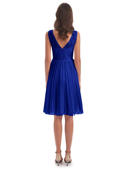 Eleanor Knee Length Scoop Sleeveless Lace Bridesmaid Dresses