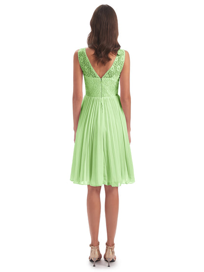Eleanor Knee Length Scoop Sleeveless Lace Bridesmaid Dresses