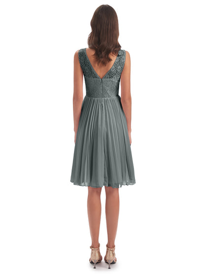 Eleanor Knee Length Scoop Sleeveless Lace Bridesmaid Dresses