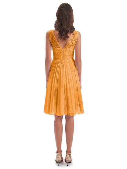 Eleanor Knee Length Scoop Sleeveless Lace Bridesmaid Dresses