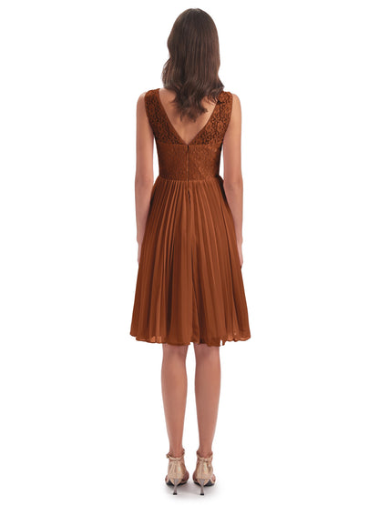 Eleanor Knee Length Scoop Sleeveless Lace Bridesmaid Dresses
