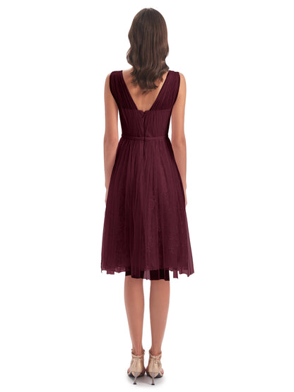 Savannah Knee Length V-neck Straps Tulle Bridesmaid Dresses