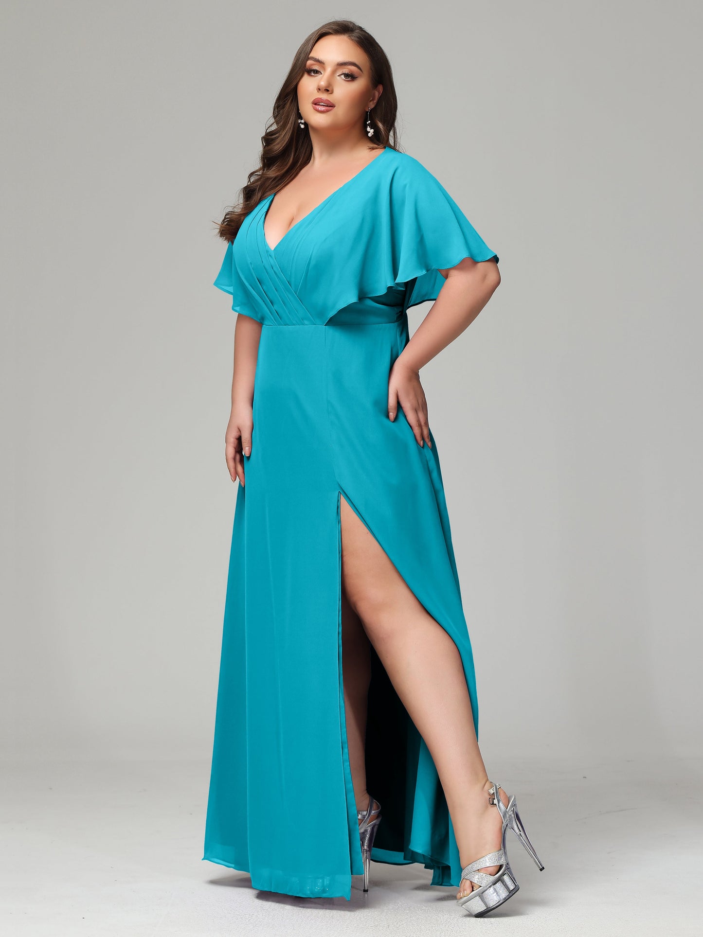 V-Neck Short Sleeves Plus Size Chiffon Bridesmaid Dresses